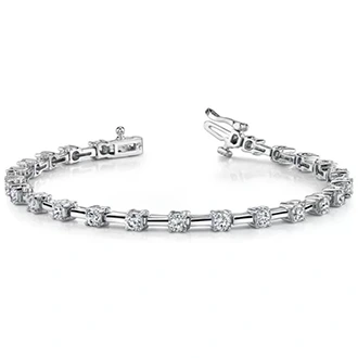 Женский браслет с камнями