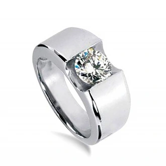 Мужской перстень с бриллиантом