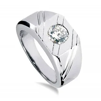 Мужская печатка с бриллиантом