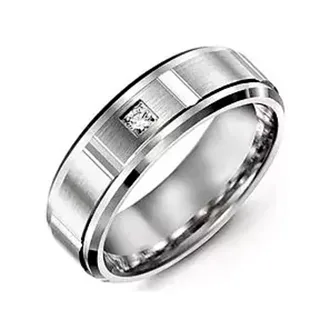 Кольцо из белого золота с бриллиантом