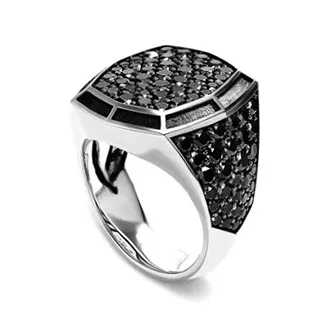 Мужской перстень с черными бриллиантами
