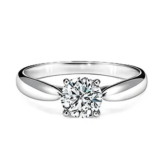 Кольцо из белого золота с бриллиантом