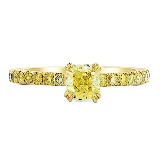 Помолвочное кольцо с сапфирами