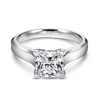 Помолвочное кольцо с бриллиантом принцесса
